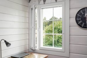 yksityiskohta-24-hr-kristalli-ristikko-digital