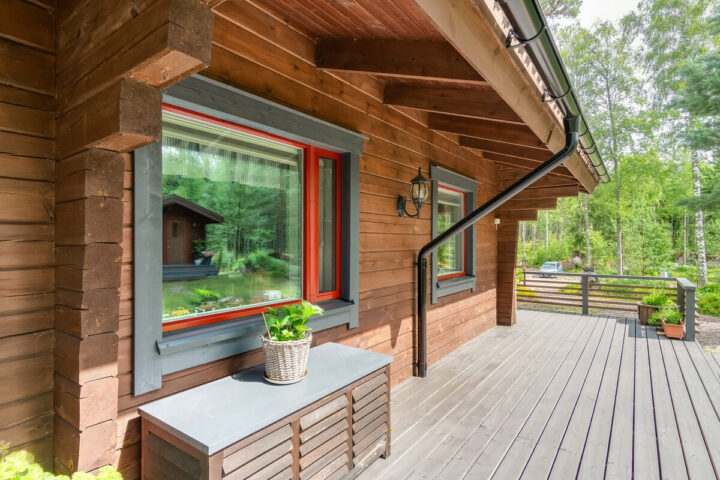 "Erittäin hyvää palvelua, täytyy sanoa. Kaikki toimii moitteettomasti ja hyvännäköistä on."