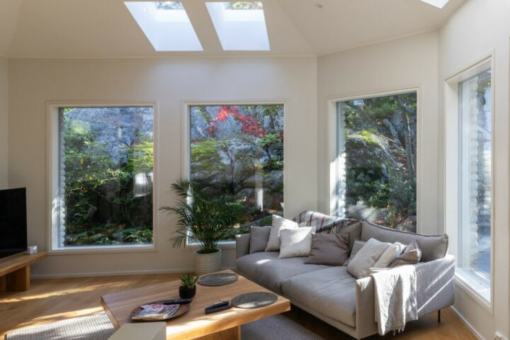 1980-luvun tiilitalon uusi moderni ilme