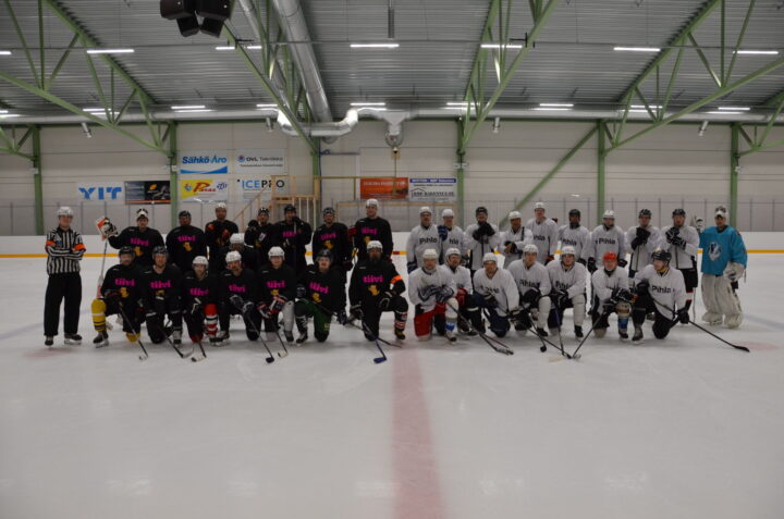 Tiivi ja Pihla ottivat toisistaan mittaa ystävyysottelussa